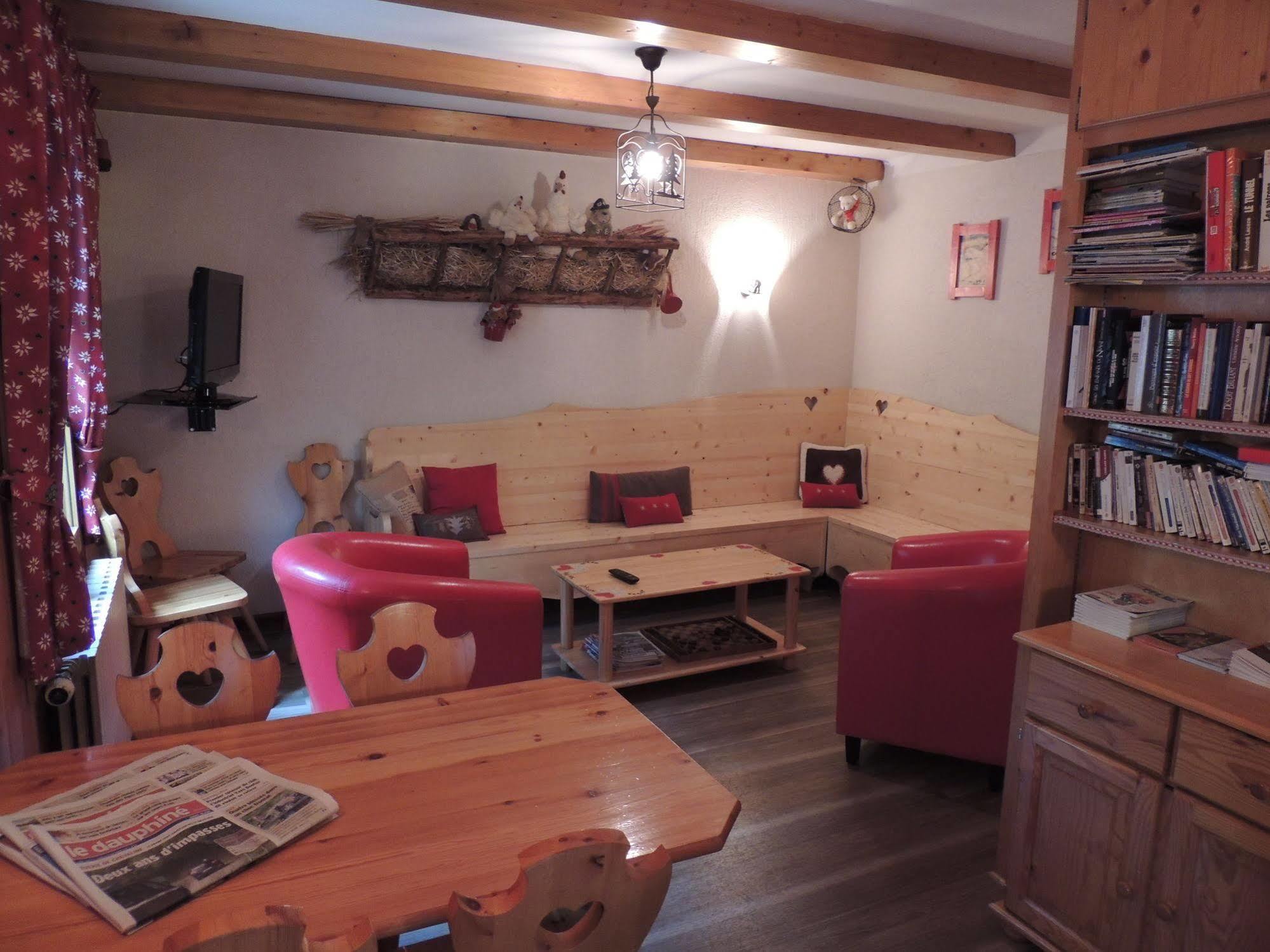 Hotel Les Granits Combloux Esterno foto