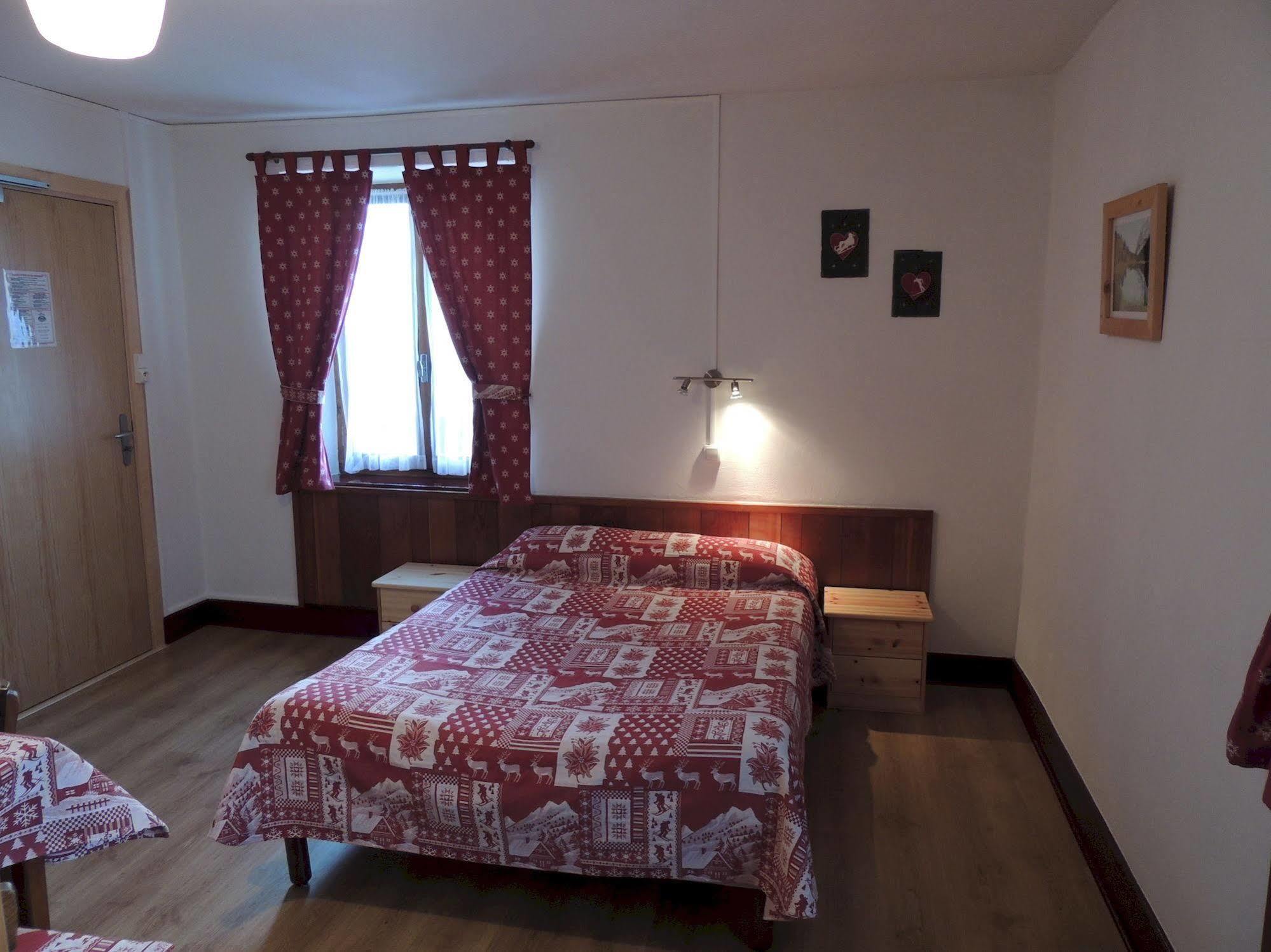 Hotel Les Granits Combloux Esterno foto